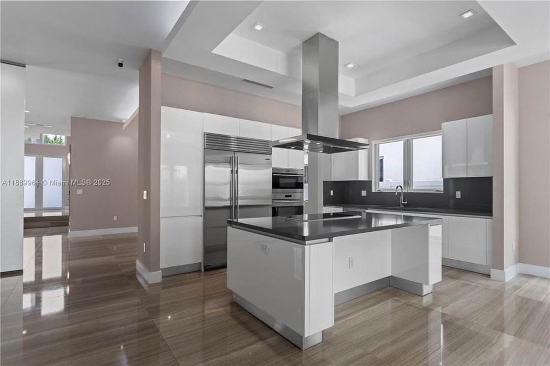 Active With Contract: $1,797,500 (5 beds, 5 baths, 3616 Square Feet)