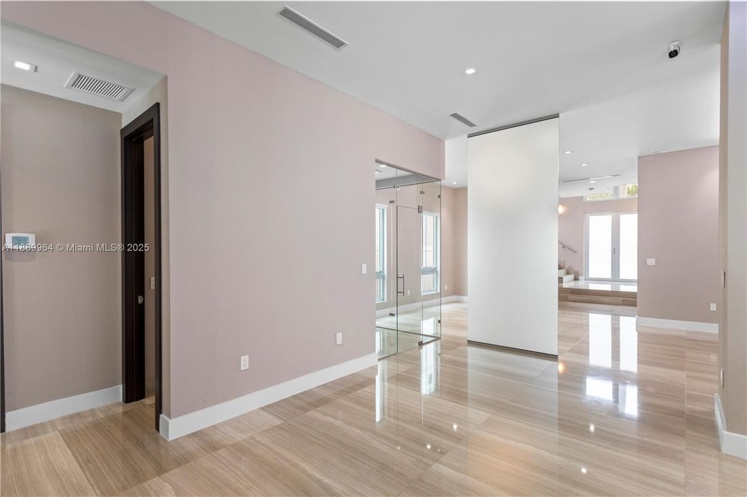 Active With Contract: $1,797,500 (5 beds, 5 baths, 3616 Square Feet)