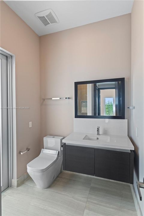 Active With Contract: $1,797,500 (5 beds, 5 baths, 3616 Square Feet)