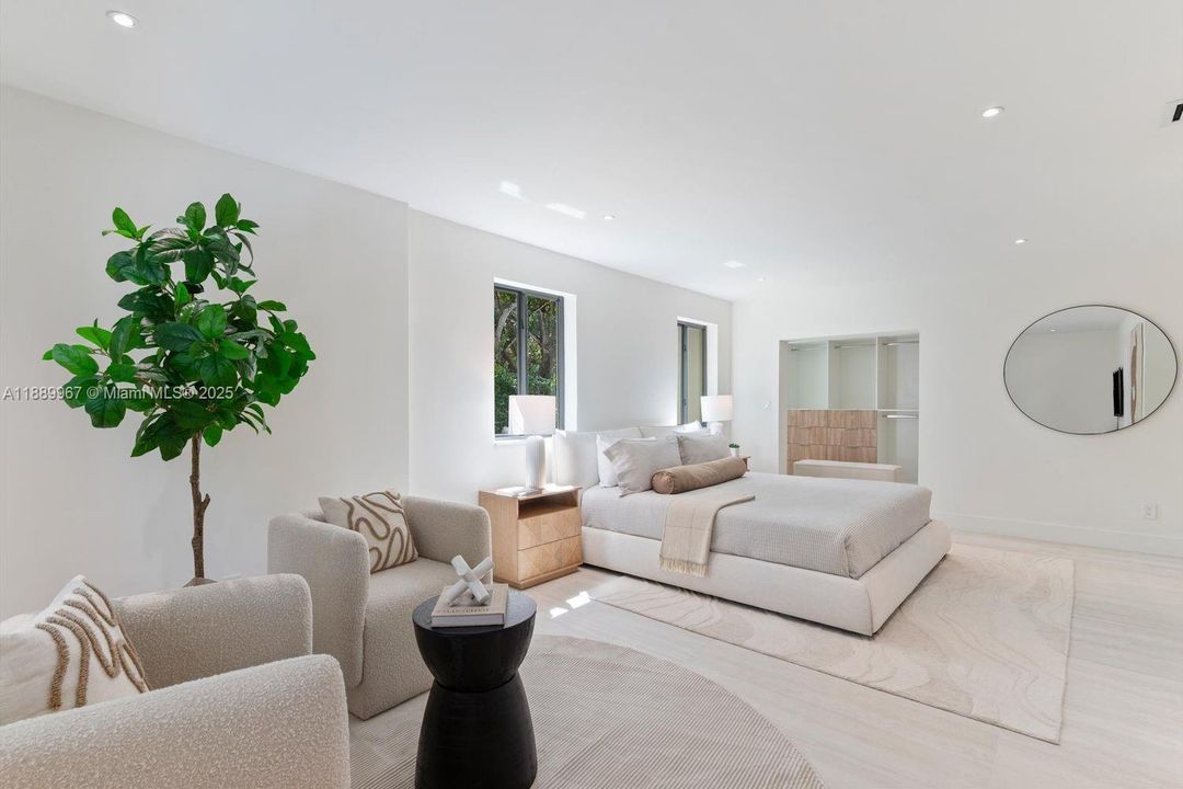 最近售出: $2,150,000 (5 贝兹, 4 浴室, 2652 平方英尺)