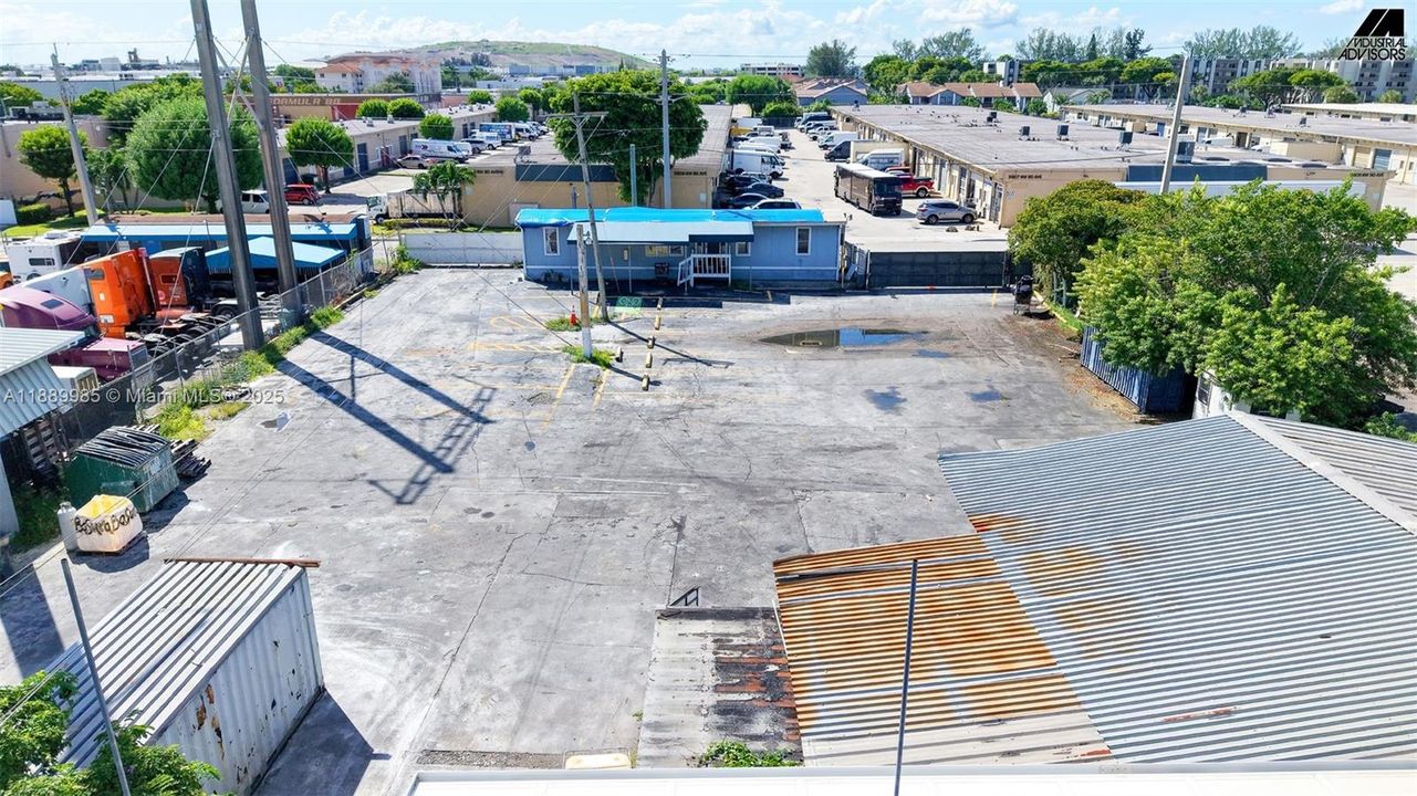 В аренду: $9,750 (0 спален, 0 ванн, 0 Квадратных фут)