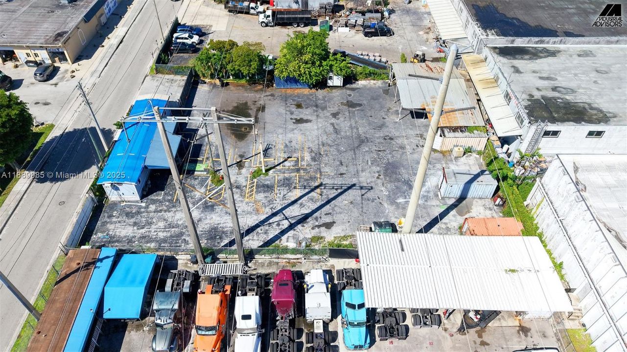 В аренду: $9,750 (0 спален, 0 ванн, 0 Квадратных фут)