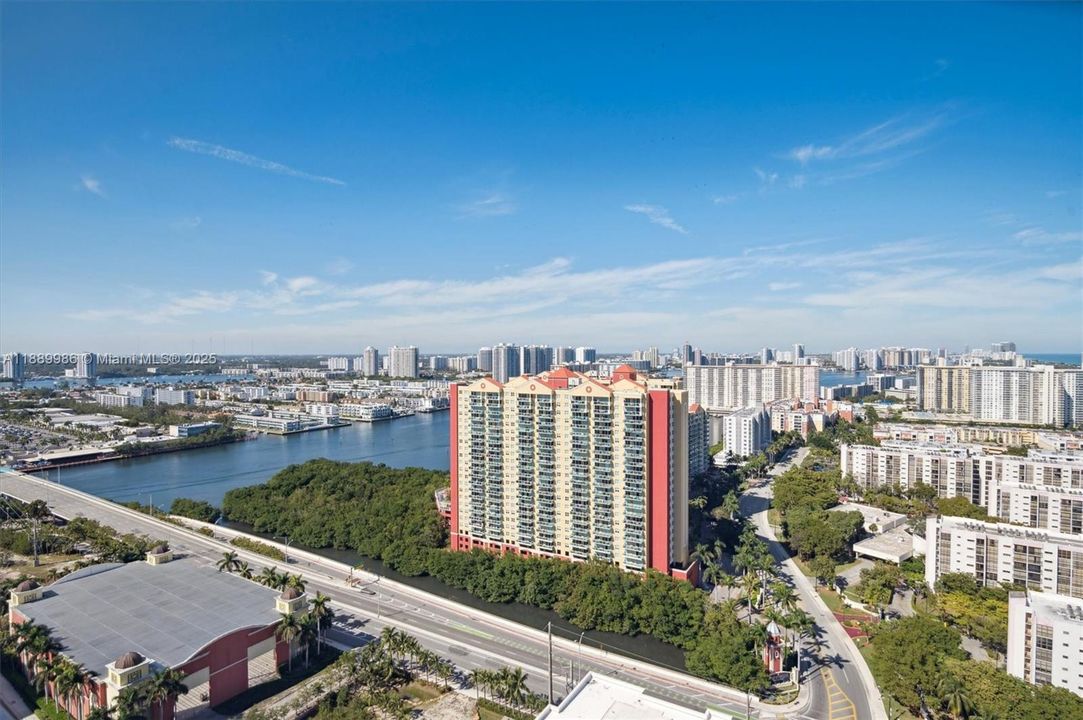 - Northern & Western Aerial Views of Intracoastal.