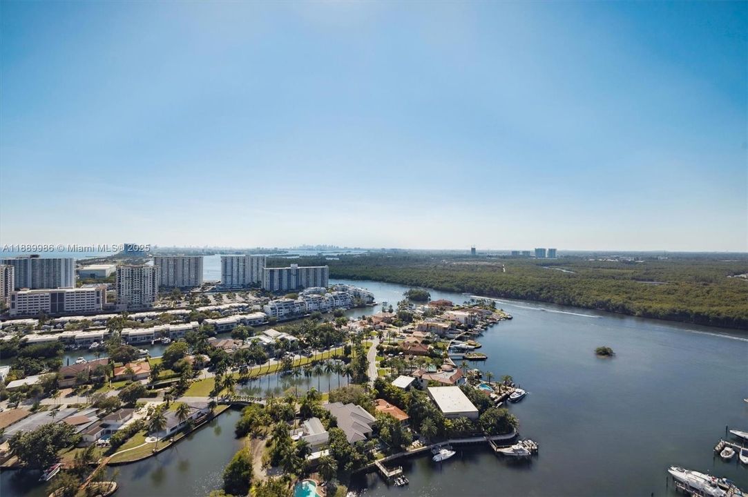 - Southern & Western Aerial Views of the Intracoastal.