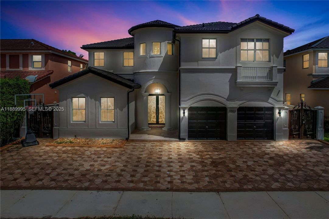 На продажу: $1,100,000 (5 спален, 5 ванн, 3408 Квадратных фут)