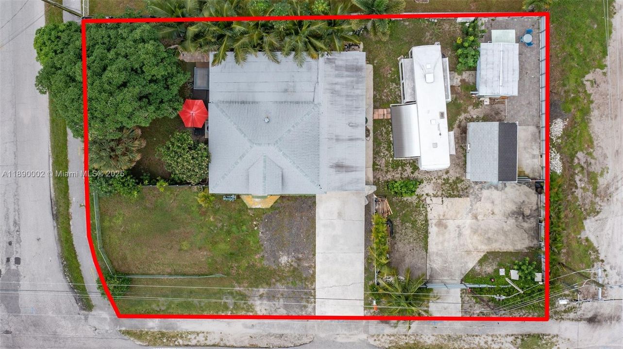 For Sale: $449,000 (3 beds, 2 baths, 1056 Square Feet)