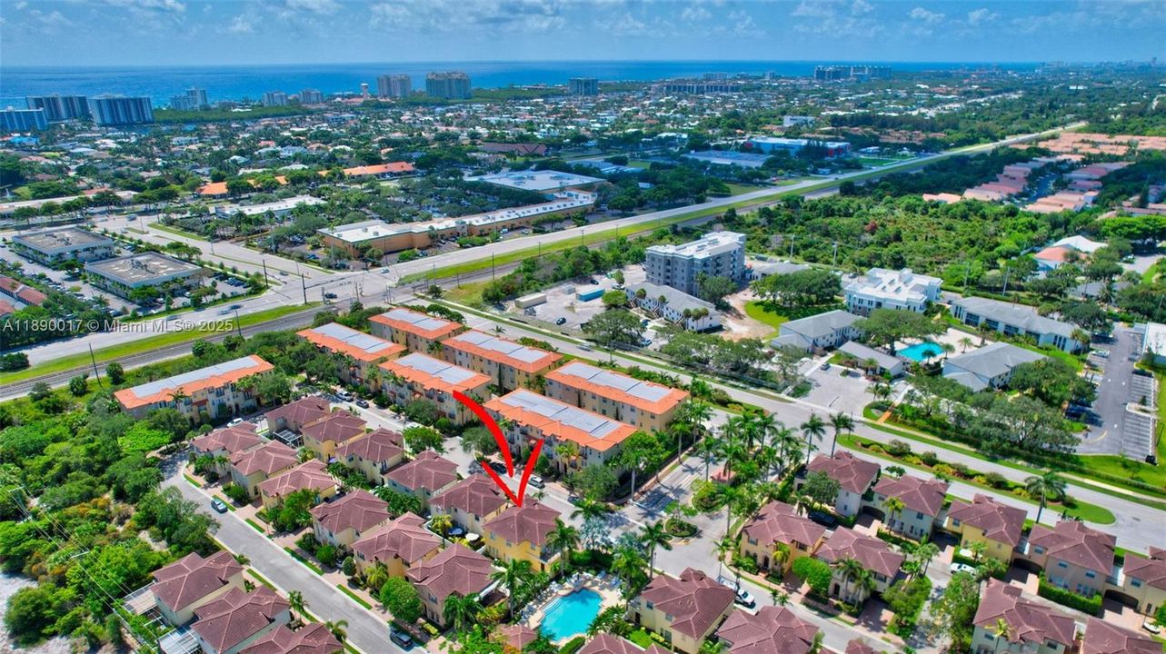 Activo con contrato: $5,995 (4 camas, 3 baños, 2501 Pies cuadrados)