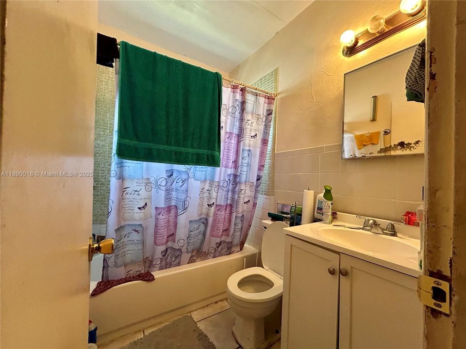 For Sale: $725,000 (0 beds, 0 baths, 3490 Square Feet)