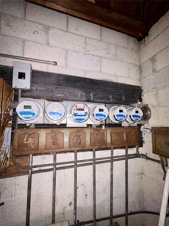 For Sale: $725,000 (0 beds, 0 baths, 3490 Square Feet)