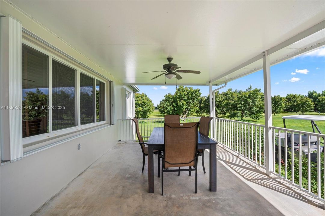 Recently Sold: $1,200,000 (2 beds, 1 baths, 2362 Square Feet)