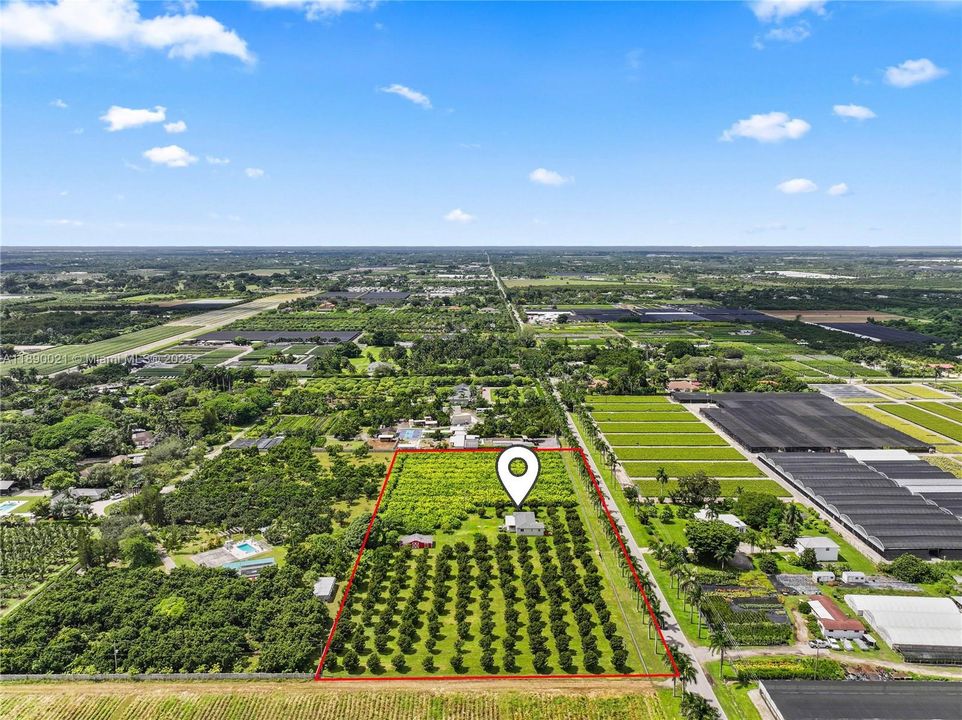 Recently Sold: $1,200,000 (2 beds, 1 baths, 2362 Square Feet)