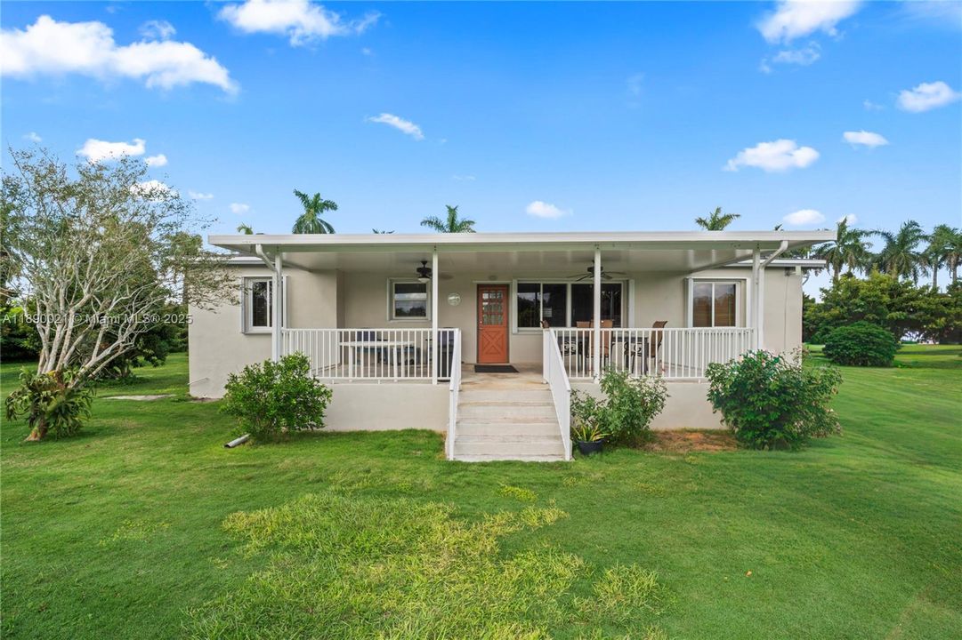 Recently Sold: $1,200,000 (2 beds, 1 baths, 2362 Square Feet)