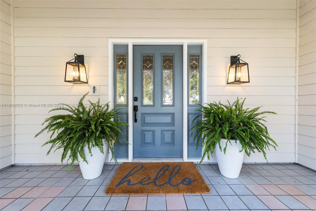 Recently Sold: $675,000 (4 beds, 3 baths, 2475 Square Feet)