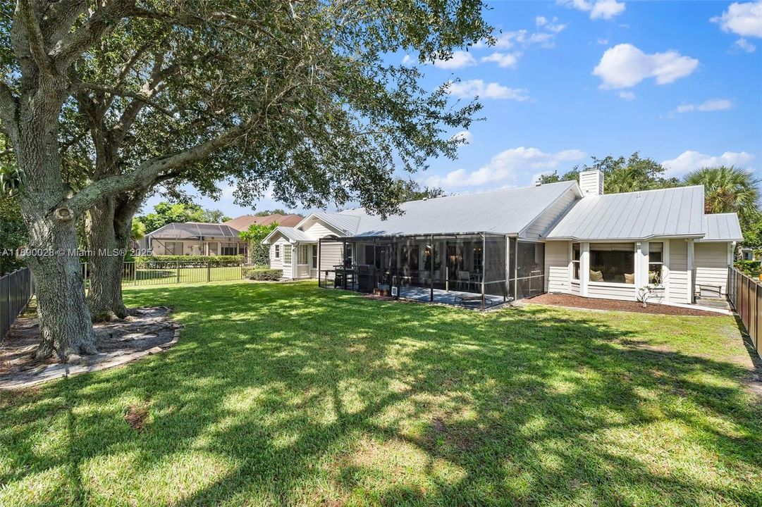 Recently Sold: $675,000 (4 beds, 3 baths, 2475 Square Feet)