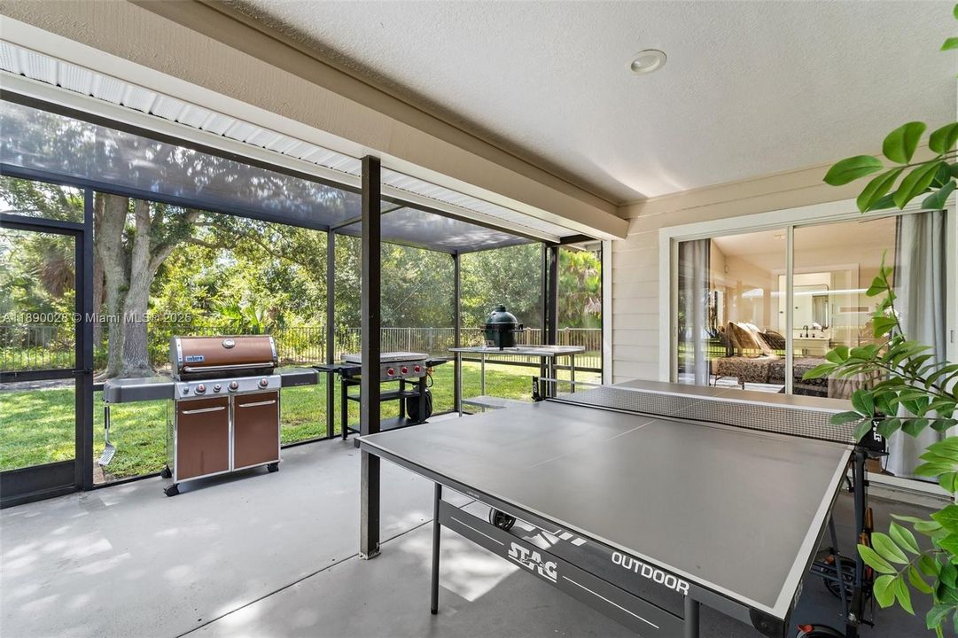 Recently Sold: $675,000 (4 beds, 3 baths, 2475 Square Feet)