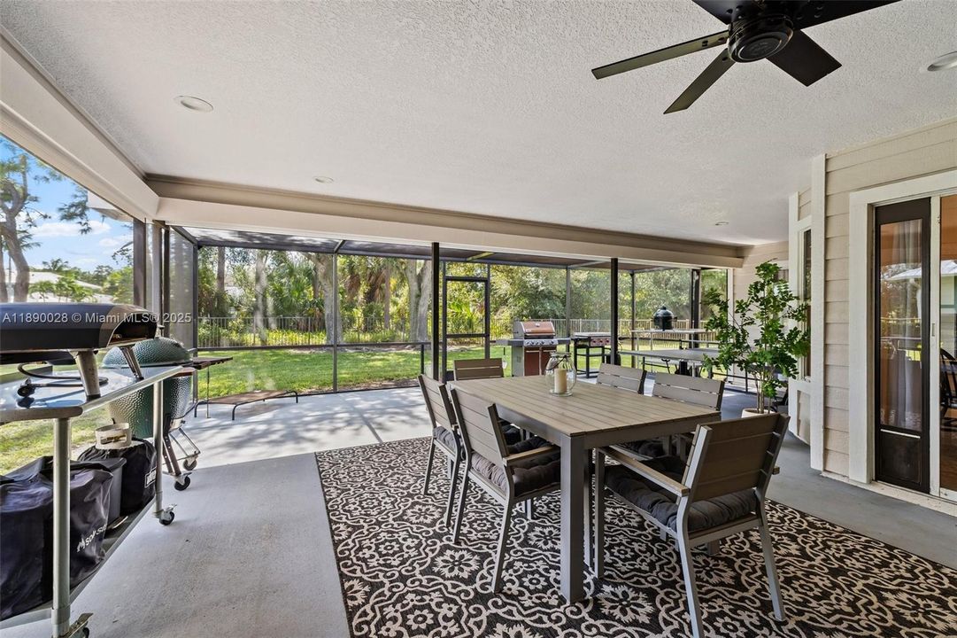 Recently Sold: $675,000 (4 beds, 3 baths, 2475 Square Feet)