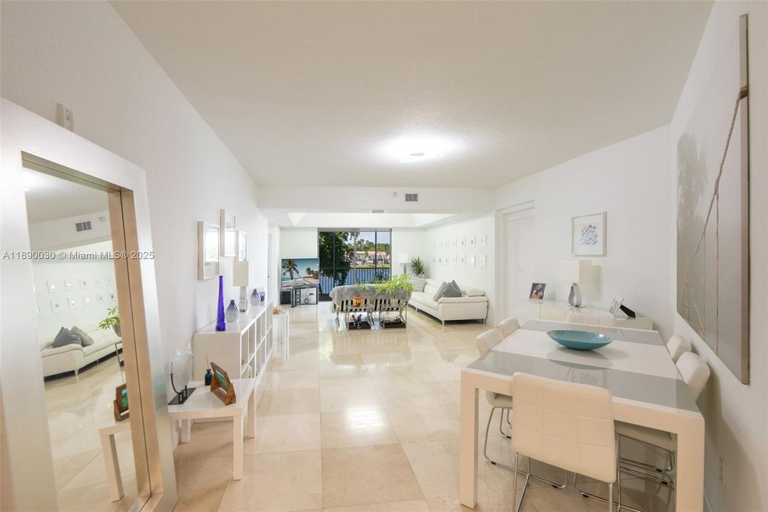 На продажу: $760,000 (3 спален, 2 ванн, 2490 Квадратных фут)