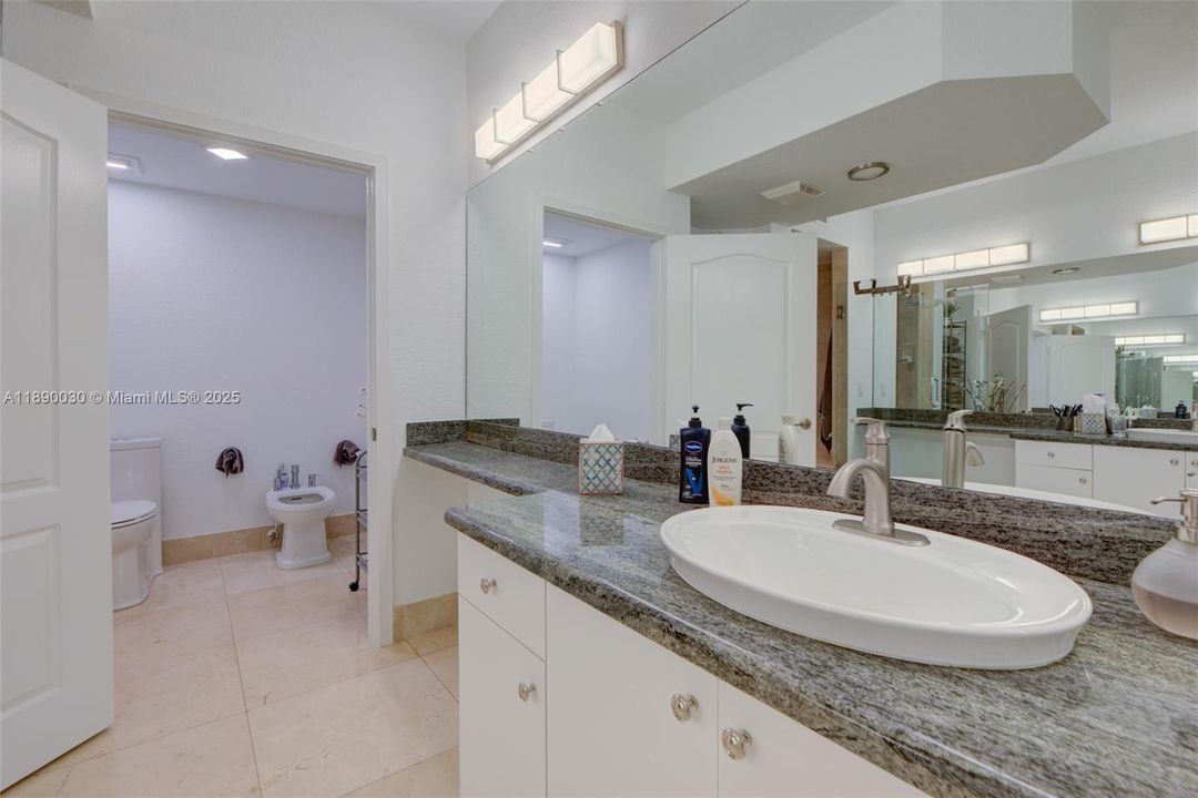 На продажу: $760,000 (3 спален, 2 ванн, 2490 Квадратных фут)