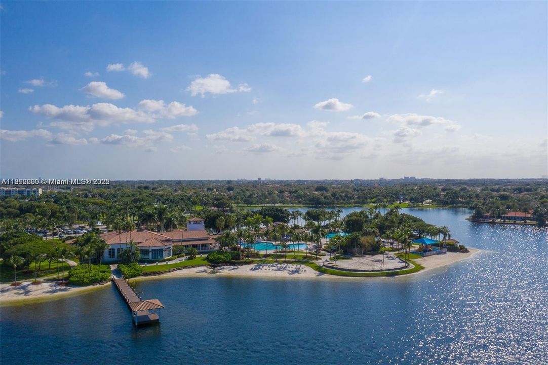 На продажу: $760,000 (3 спален, 2 ванн, 2490 Квадратных фут)