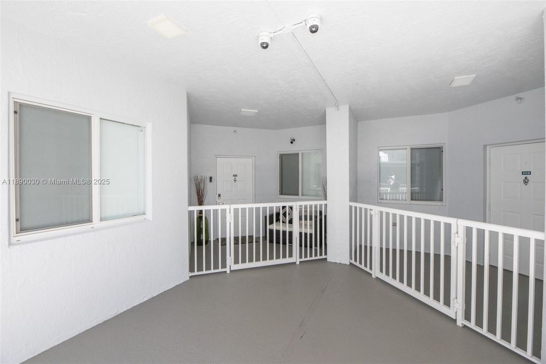 На продажу: $760,000 (3 спален, 2 ванн, 2490 Квадратных фут)