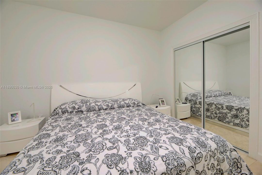 На продажу: $760,000 (3 спален, 2 ванн, 2490 Квадратных фут)