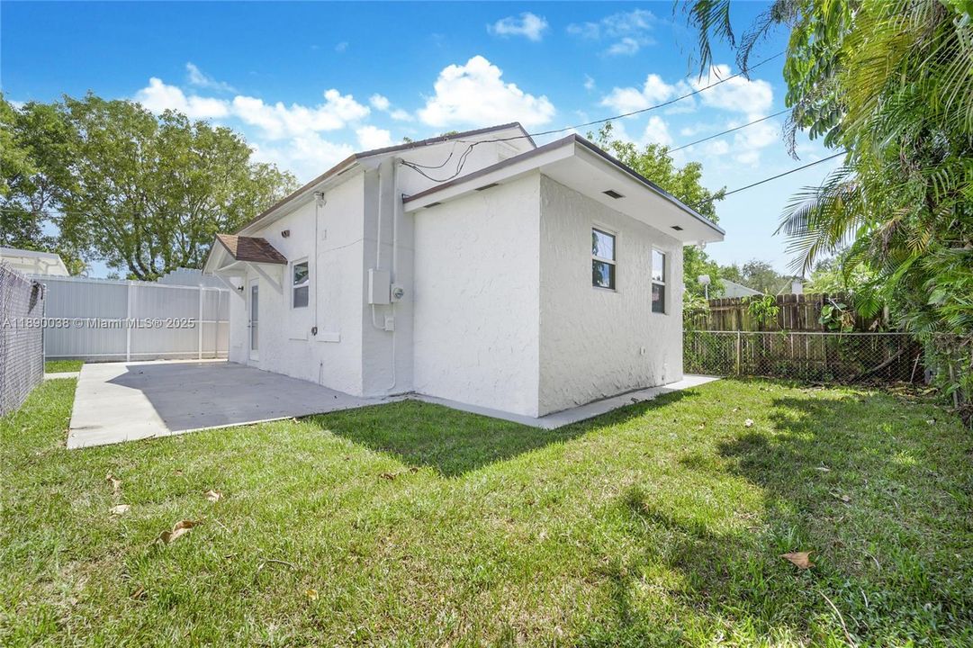 Недавно арендовано: $2,990 (2 спален, 1 ванн, 0 Квадратных фут)