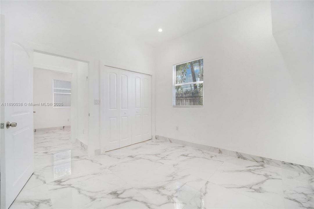 Недавно арендовано: $2,990 (2 спален, 1 ванн, 0 Квадратных фут)