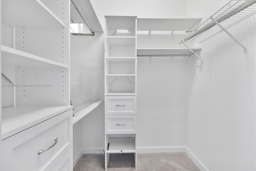 На продажу: $449,500 (3 спален, 2 ванн, 1587 Квадратных фут)