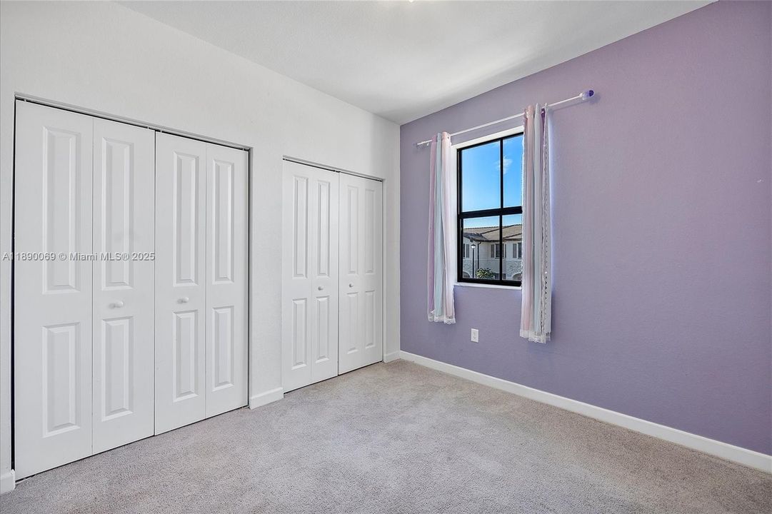 На продажу: $449,500 (3 спален, 2 ванн, 1587 Квадратных фут)