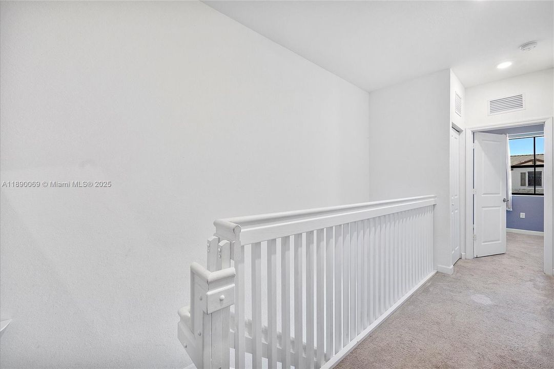 На продажу: $449,500 (3 спален, 2 ванн, 1587 Квадратных фут)