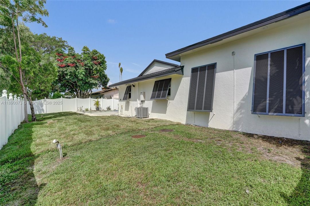 For Sale: $1,049,999 (4 beds, 3 baths, 2742 Square Feet)