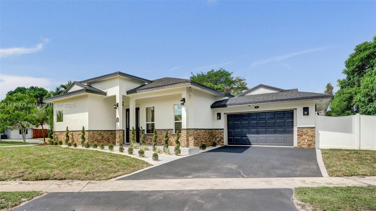 For Sale: $1,049,999 (4 beds, 3 baths, 2742 Square Feet)