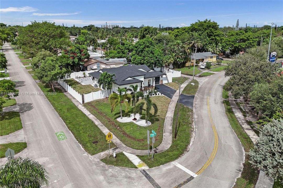 For Sale: $1,049,999 (4 beds, 3 baths, 2742 Square Feet)