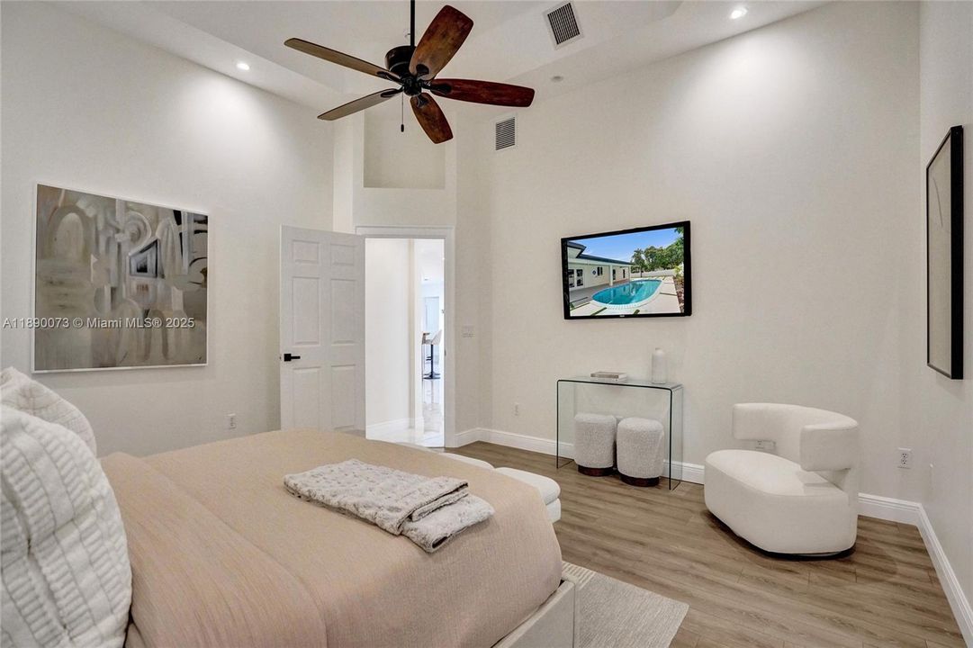 For Sale: $1,049,999 (4 beds, 3 baths, 2742 Square Feet)