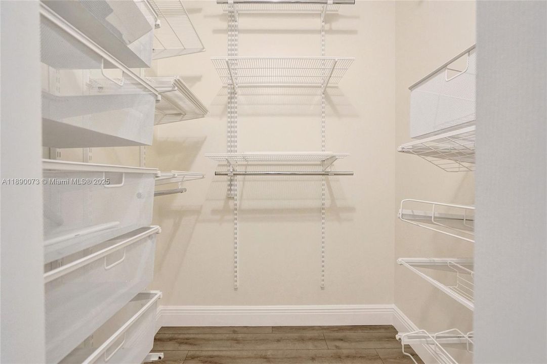 For Sale: $1,049,999 (4 beds, 3 baths, 2742 Square Feet)