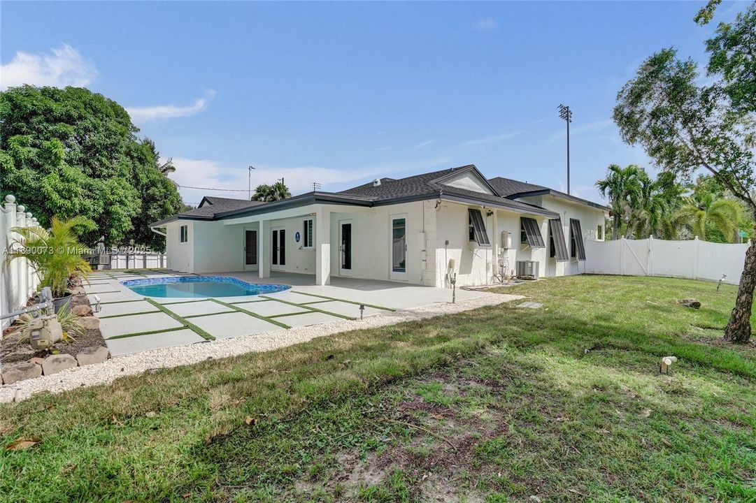 For Sale: $1,049,999 (4 beds, 3 baths, 2742 Square Feet)