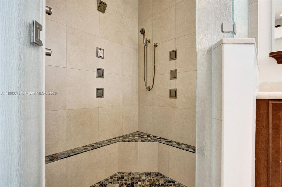 For Sale: $1,049,999 (4 beds, 3 baths, 2742 Square Feet)