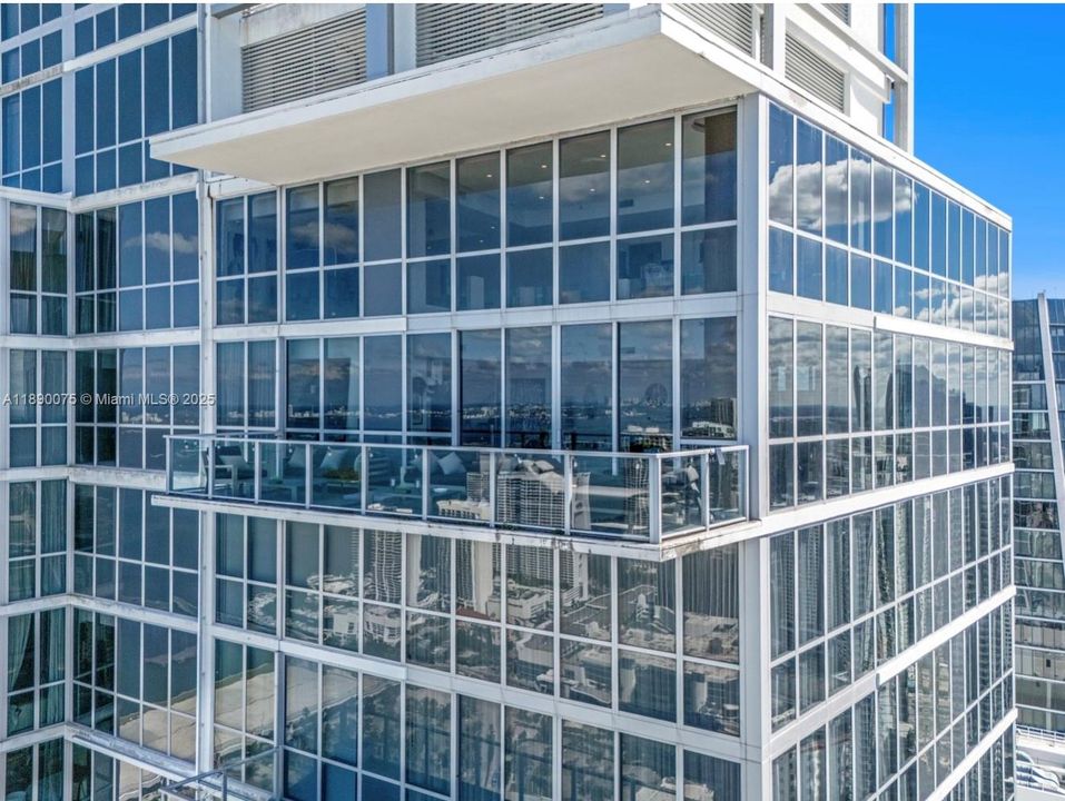 待售: $2,850,000 (2 贝兹, 2 浴室, 3017 平方英尺)