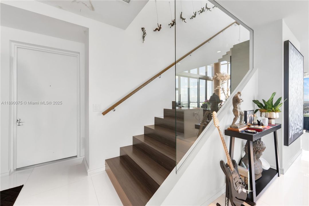 待售: $2,850,000 (2 贝兹, 2 浴室, 3017 平方英尺)