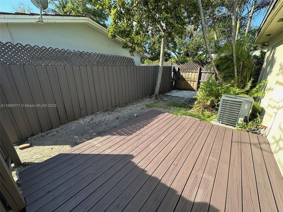 Active With Contract: $3,200 (4 beds, 2 baths, 1450 Square Feet)