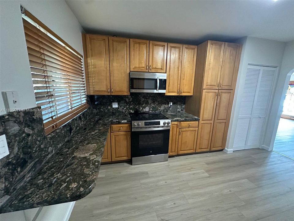 Active With Contract: $3,200 (4 beds, 2 baths, 1450 Square Feet)