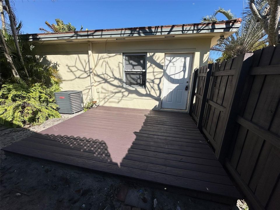 Active With Contract: $3,200 (4 beds, 2 baths, 1450 Square Feet)