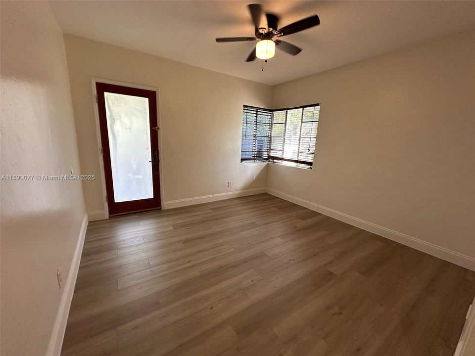 Active With Contract: $3,200 (4 beds, 2 baths, 1450 Square Feet)