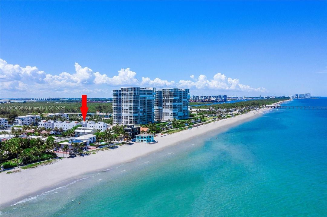 待售: $2,600,000 (4 贝兹, 3 浴室, 2736 平方英尺)