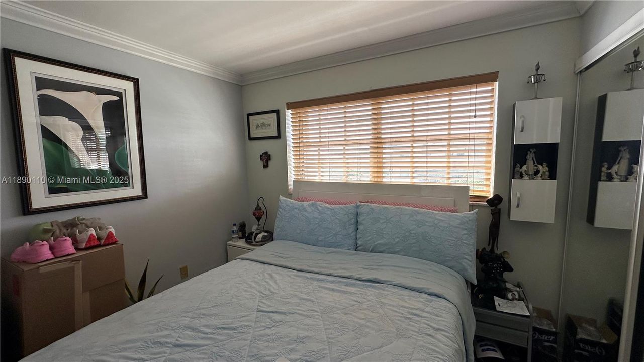 Active With Contract: $320,000 (2 beds, 2 baths, 768 Square Feet)