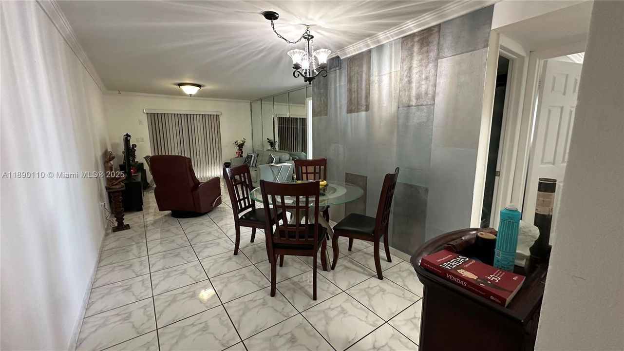 Active With Contract: $320,000 (2 beds, 2 baths, 768 Square Feet)