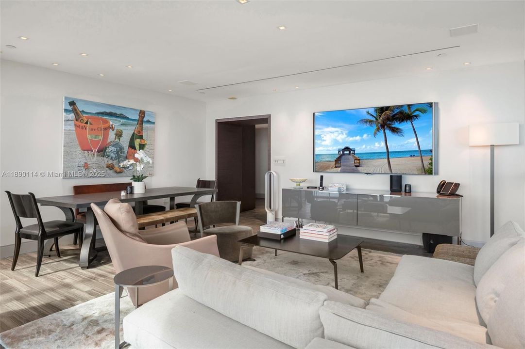 待售: $4,295,000 (2 贝兹, 2 浴室, 1279 平方英尺)