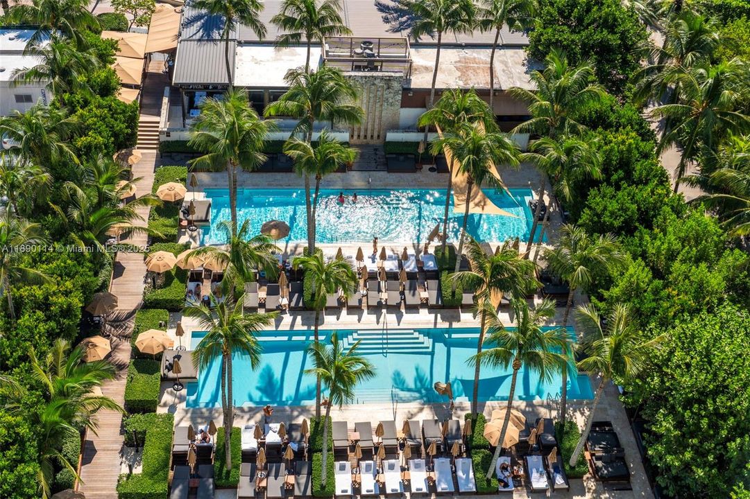 待售: $4,295,000 (2 贝兹, 2 浴室, 1279 平方英尺)