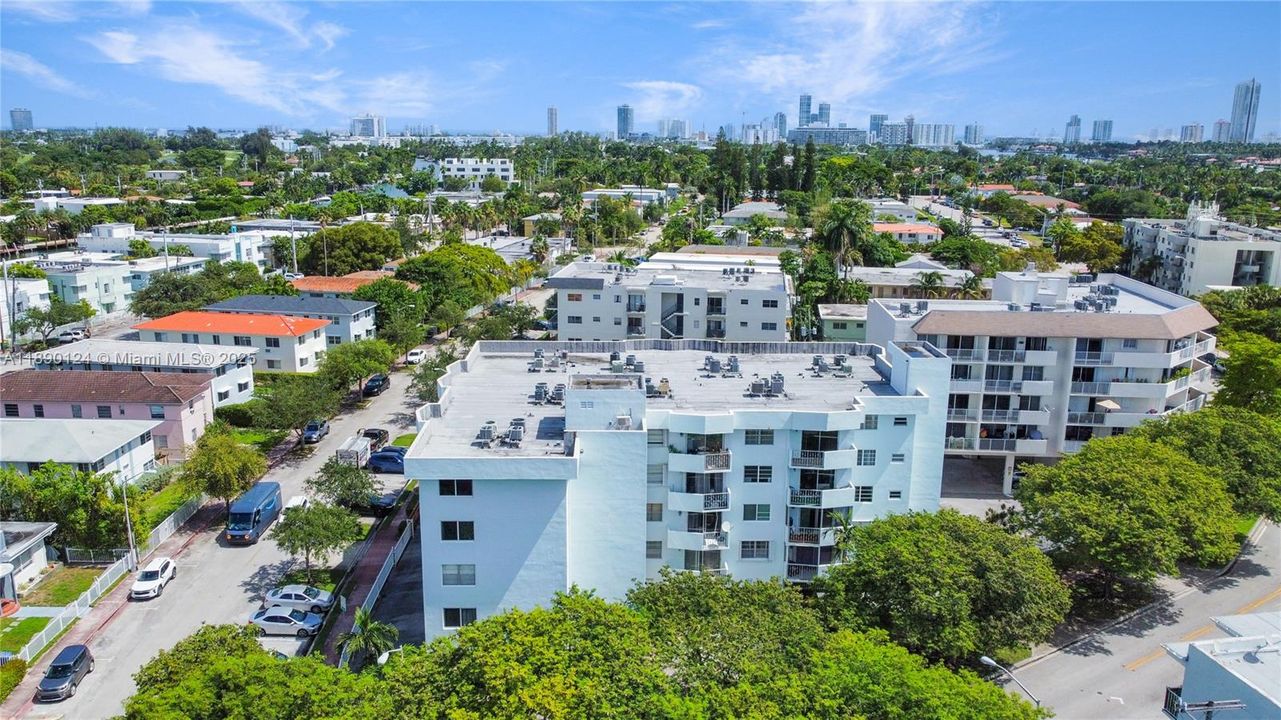 合同活跃: $140,000 (1 贝兹, 1 浴室, 672 平方英尺)