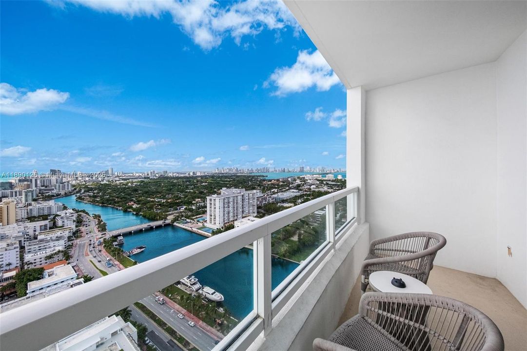 For Sale: $950,000 (0 beds, 1 baths, 526 Square Feet)